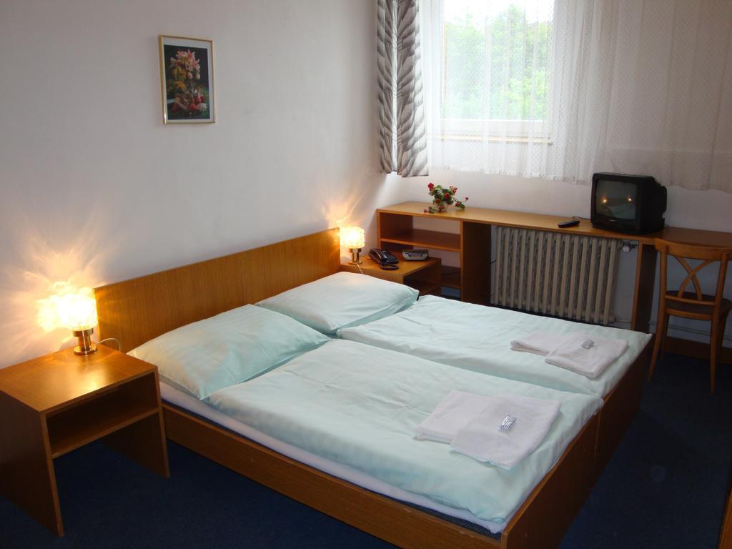Hotel Skalka à Prague Extérieur photo